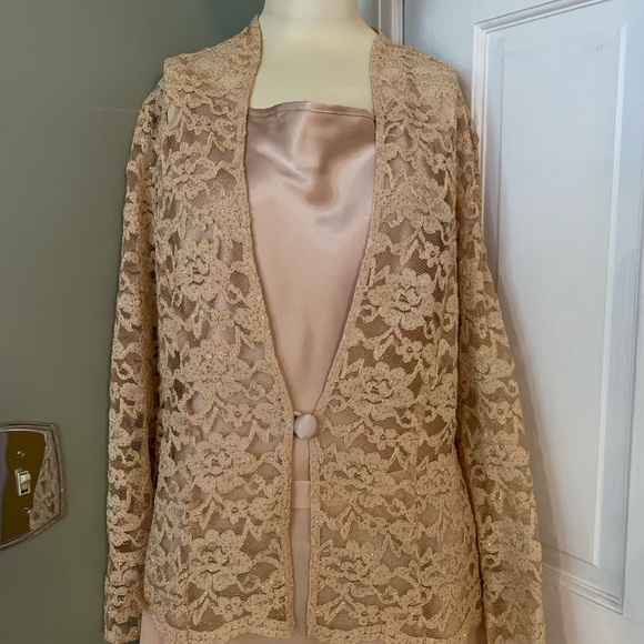 Jessica Howard formal - Picture 3 of 15